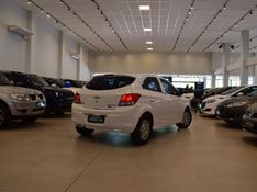 Chevrolet ONIX JOY 1.0 2017 DINAMICA-CAR VENÂNCIO AIRES / Carros no Vale