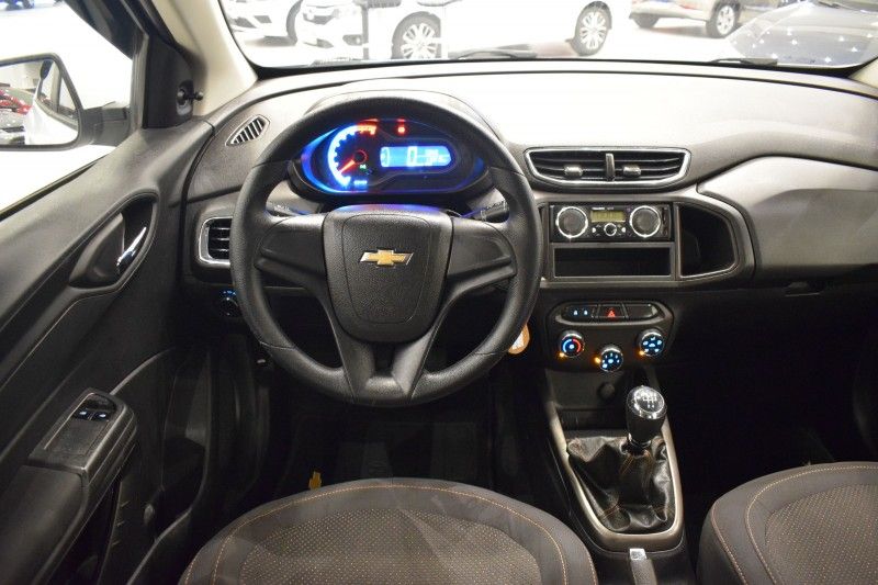 Chevrolet ONIX LT 1.4 2013 DINAMICA-CAR VENÂNCIO AIRES / Carros no Vale