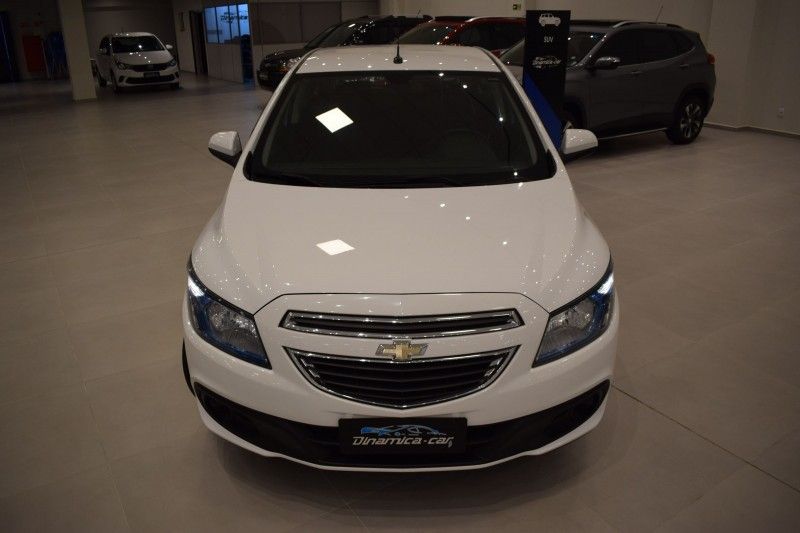 Chevrolet ONIX LT 1.4 2013 DINAMICA-CAR VENÂNCIO AIRES / Carros no Vale