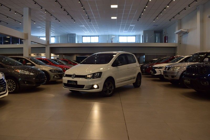 Volkswagen FOX CONNECT 1.6 2019 DINAMICA-CAR VENÂNCIO AIRES / Carros no Vale