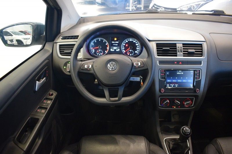 Volkswagen FOX CONNECT 1.6 2019 DINAMICA-CAR VENÂNCIO AIRES / Carros no Vale