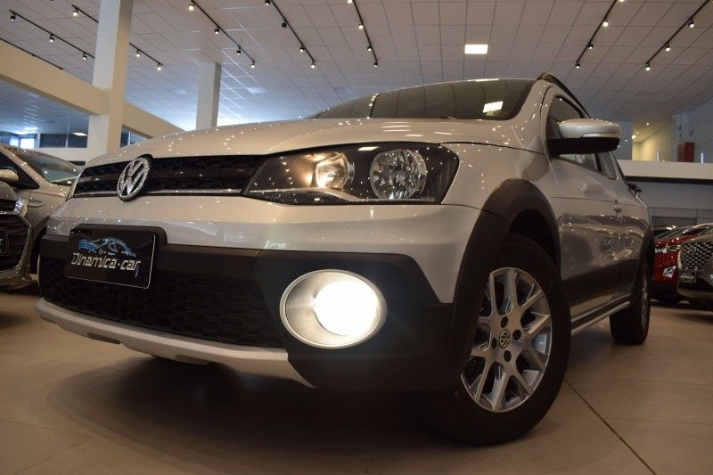 Volkswagen SAVEIRO CD CROSS 1.6 2016 DINAMICA-CAR VENÂNCIO AIRES / Carros no Vale