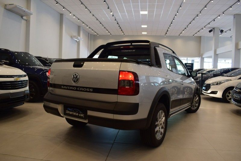 Volkswagen SAVEIRO CD CROSS 1.6 2016 DINAMICA-CAR VENÂNCIO AIRES / Carros no Vale