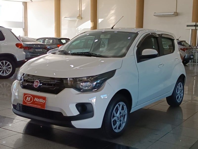 Fiat MOBI DRIVE 1.0 2018 HÉLIO AUTOMÓVEIS LAJEADO / Carros no Vale