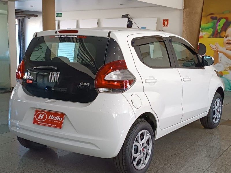 Fiat MOBI DRIVE 1.0 2018 HÉLIO AUTOMÓVEIS LAJEADO / Carros no Vale