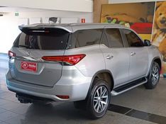 Toyota HILUX SW4 SRX 2.8 2019 HÉLIO AUTOMÓVEIS LAJEADO / Carros no Vale