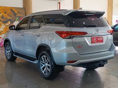 Toyota HILUX SW4 SRX 2.8 2019 HÉLIO AUTOMÓVEIS LAJEADO / Carros no Vale