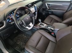 Toyota HILUX SW4 SRX 2.8 2019 HÉLIO AUTOMÓVEIS LAJEADO / Carros no Vale