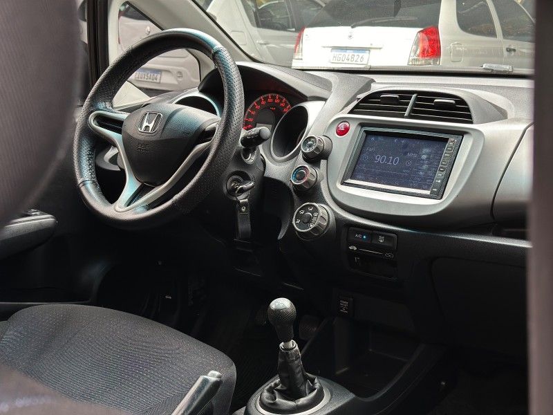 Honda FIT LXL 1.4 2010 NEUMANN VEÍCULOS ARROIO DO MEIO / Carros no Vale