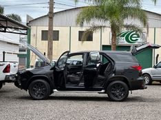 Toyota HILUX SW4 SRX 2.8 2019 NEUMANN VEÍCULOS ARROIO DO MEIO / Carros no Vale