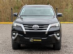 Toyota HILUX SW4 SRX 2.8 2019 NEUMANN VEÍCULOS ARROIO DO MEIO / Carros no Vale