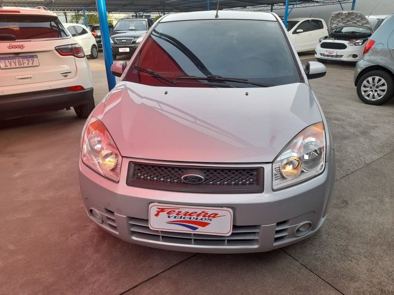 Ford FIESTA CLASS 1.0 8V 2010 FERREIRA VEÍCULOS VENÂNCIO AIRES / Carros no Vale