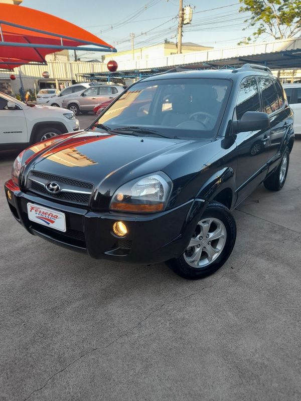 Hyundai TUCSON GL 2.0 2012 FERREIRA VEÍCULOS VENÂNCIO AIRES / Carros no Vale