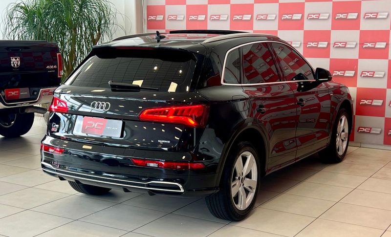 Audi Q5 S-Line 2.0 TFSI Quattro S-tronic 2020/2020 PC VEÍCULOS SANTA CRUZ DO SUL / Carros no Vale