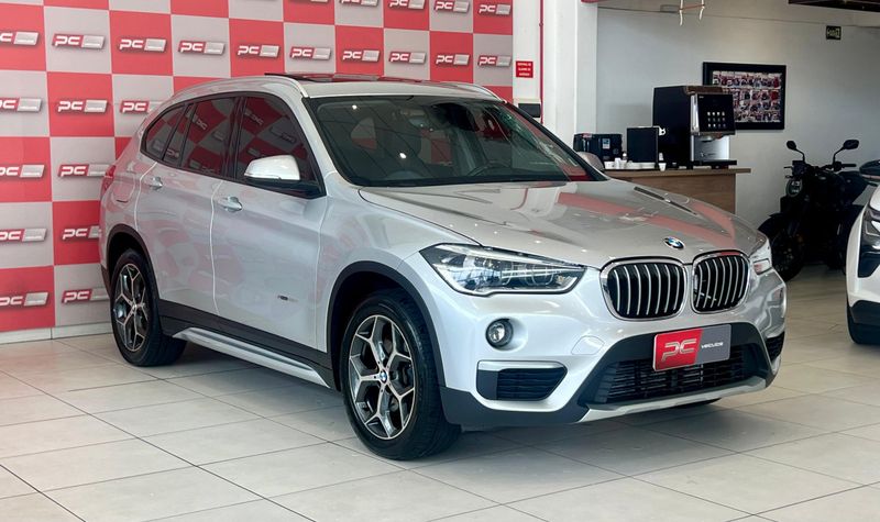 BMW X1 SDRIVE 20i 2.0/ TB Acti 2017/2018 PC VEÍCULOS SANTA CRUZ DO SUL / Carros no Vale