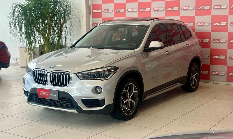 BMW X1 SDRIVE 20i 2.0/ TB Acti 2017/2018 PC VEÍCULOS SANTA CRUZ DO SUL / Carros no Vale