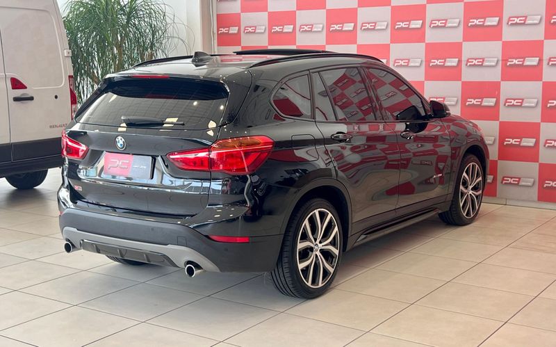 BMW X1 XDRIVE 25i Sport 2.0/ 2018/2018 PC VEÍCULOS SANTA CRUZ DO SUL / Carros no Vale