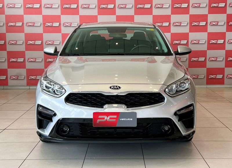 KIA Cerato EX 2.0 16V 2021/2022 PC VEÍCULOS SANTA CRUZ DO SUL / Carros no Vale