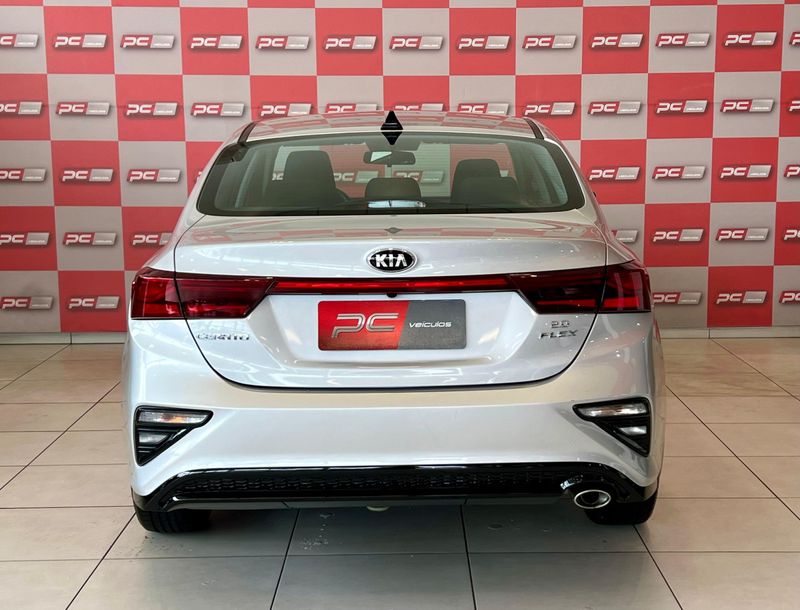 KIA Cerato EX 2.0 16V 2021/2022 PC VEÍCULOS SANTA CRUZ DO SUL / Carros no Vale