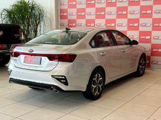 KIA Cerato EX 2.0 16V 2021/2022 PC VEÍCULOS SANTA CRUZ DO SUL / Carros no Vale