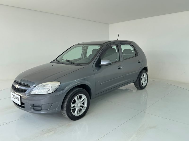 Chevrolet Celta 1.0l Lt 2011/2012 COVEL VEICULOS ENCANTADO / Carros no Vale