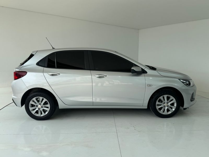 Chevrolet Onix Hatch Lt 1.0 12v Mec. 2020/2020 COVEL VEICULOS ENCANTADO / Carros no Vale