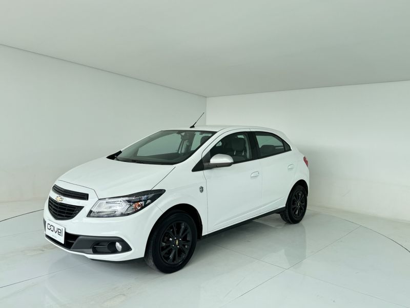 Chevrolet Onix Hatch Selecao 1.0 8v 2015/2015 COVEL VEICULOS ENCANTADO / Carros no Vale