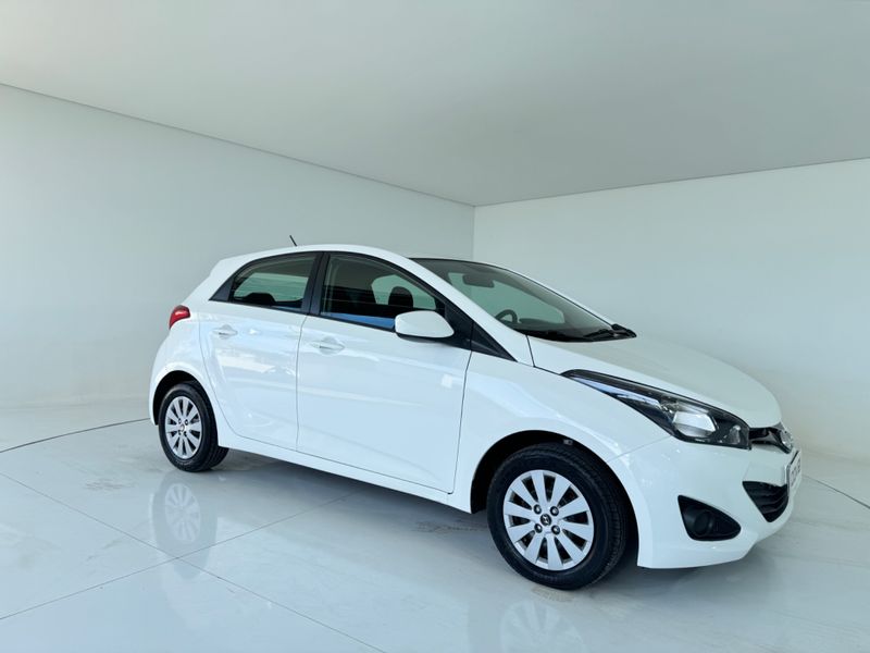 Hyundai Hb20 1.6 Comfort Plus 2014/2015 COVEL VEICULOS ENCANTADO / Carros no Vale