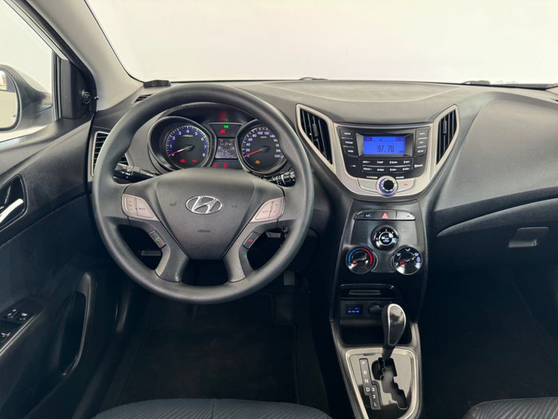 Hyundai Hb20 1.6 Comfort Plus 2014/2015 COVEL VEICULOS ENCANTADO / Carros no Vale