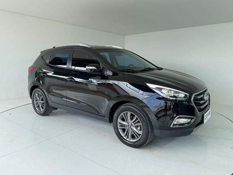 Hyundai Ix35 Gl 2.0 16v 2wd 2017/2018 COVEL VEICULOS ENCANTADO / Carros no Vale