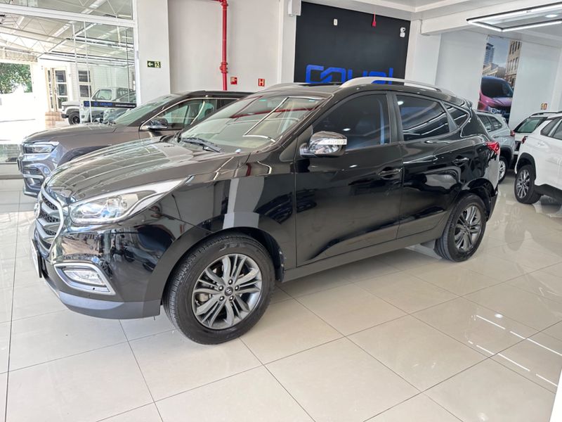 Hyundai Ix35 Gl 2.0 16v 2wd 2017/2018 COVEL VEICULOS ENCANTADO / Carros no Vale