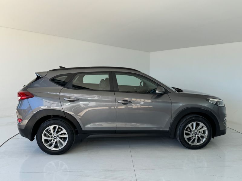 Hyundai Tucson 1.6 16v T-gdi Gls Ecoshift 2018/2019 COVEL VEICULOS ENCANTADO / Carros no Vale