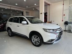 Mitsubishi Outlander 2.2 165cv 2015/2016 COVEL VEICULOS ENCANTADO / Carros no Vale