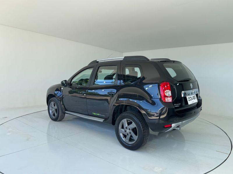 Renault Duster Dynamique 2.0 16v Hi 2013/2014 COVEL VEICULOS ENCANTADO / Carros no Vale