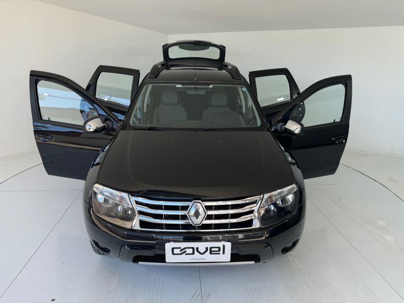 Renault Duster Dynamique 2.0 16v Hi 2013/2014 COVEL VEICULOS ENCANTADO / Carros no Vale