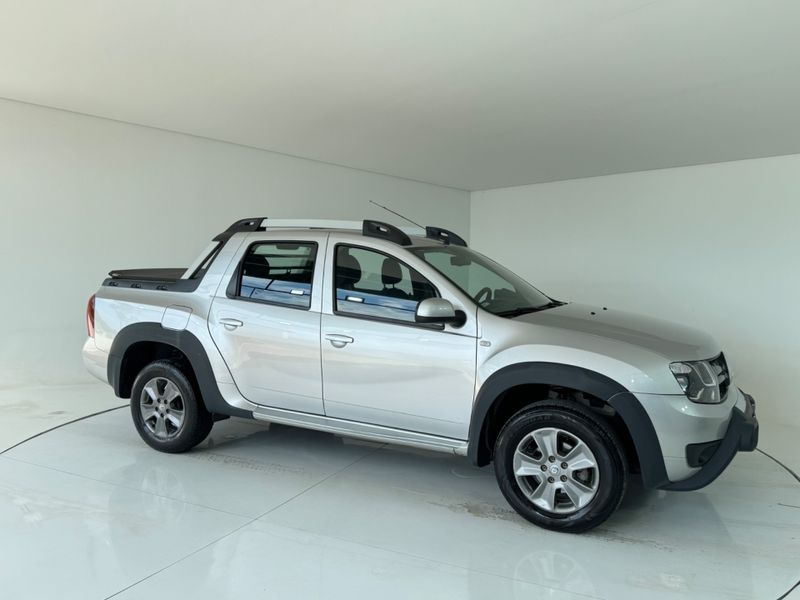 Renault Duster Oroch Dyna 1.6 Hi 16v Mec 2018/2018 COVEL VEICULOS ENCANTADO / Carros no Vale