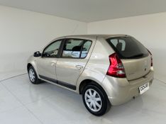 Renault Sandero Privilege Hi 1.6 16v 2013/2013 COVEL VEICULOS ENCANTADO / Carros no Vale