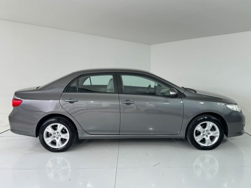 Toyota Corolla Xei 1.8 16v 2008/2009 COVEL VEICULOS ENCANTADO / Carros no Vale