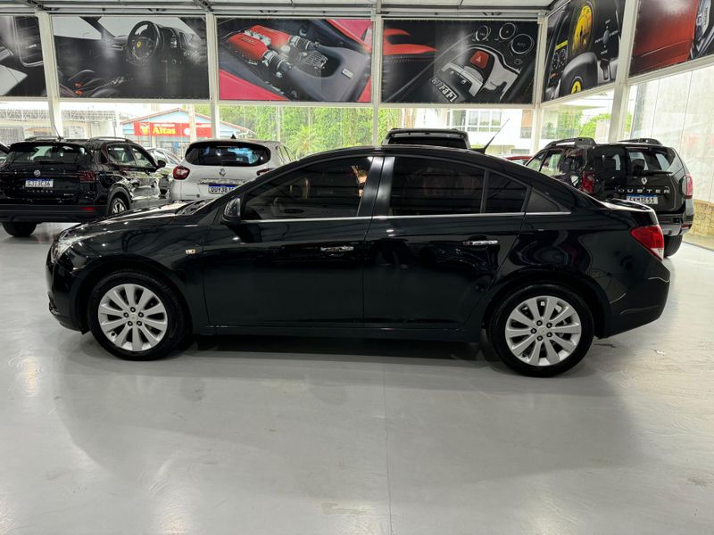 Chevrolet Cruze Ltz Nb 1.8 2014/2014 SIM AUTOMÓVEIS ROLANTE / Carros no Vale