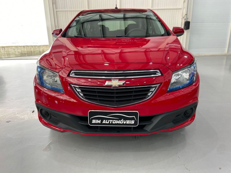 Chevrolet Onix 1.4 Lt 2013/2014 SIM AUTOMÓVEIS ROLANTE / Carros no Vale