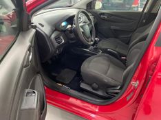 Chevrolet Onix 1.4 Lt 2013/2014 SIM AUTOMÓVEIS ROLANTE / Carros no Vale