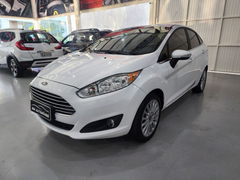 Ford Fiesta Titanium 1.6 16v 2015/2015 SIM AUTOMÓVEIS ROLANTE / Carros no Vale