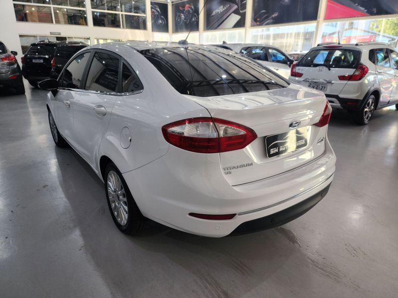 Ford Fiesta Titanium 1.6 16v 2015/2015 SIM AUTOMÓVEIS ROLANTE / Carros no Vale