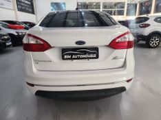 Ford Fiesta Titanium 1.6 16v 2015/2015 SIM AUTOMÓVEIS ROLANTE / Carros no Vale