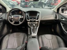 Ford Focus Sedan Titanium 2.0 Plus 16 V 2014/2015 SIM AUTOMÓVEIS ROLANTE / Carros no Vale