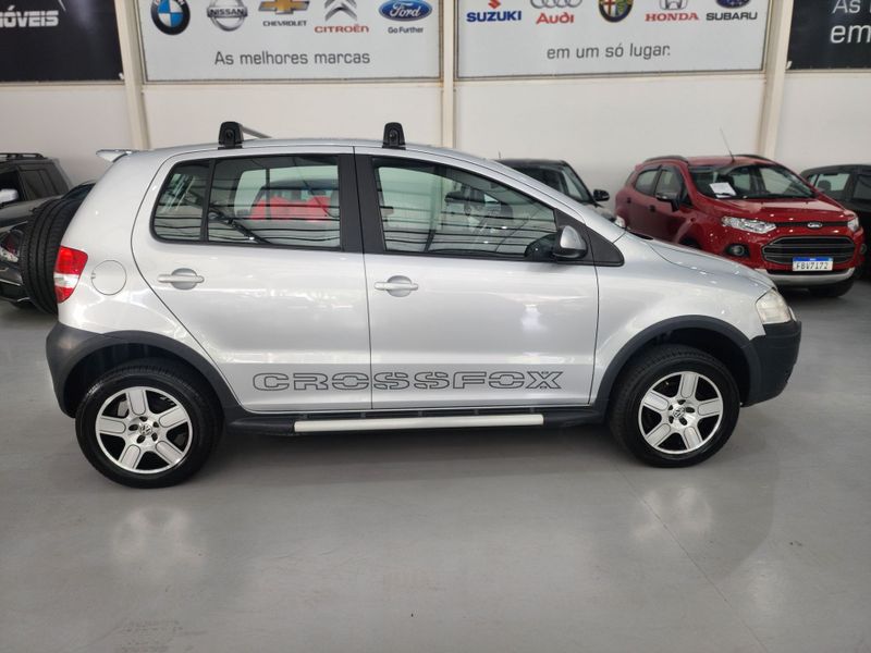 Volkswagen Crossfox 2005/2005 SIM AUTOMÓVEIS ROLANTE / Carros no Vale