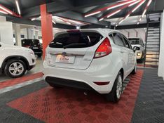 Ford Fiesta TIT./TIT.Plus 1.6 16V 2014/2014 CIRNE AUTOMÓVEIS SANTA MARIA / Carros no Vale