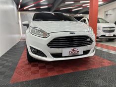 Ford Fiesta TIT./TIT.Plus 1.6 16V 2014/2014 CIRNE AUTOMÓVEIS SANTA MARIA / Carros no Vale