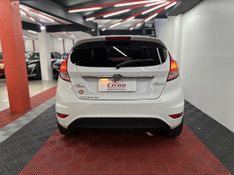 Ford Fiesta TIT./TIT.Plus 1.6 16V 2014/2014 CIRNE AUTOMÓVEIS SANTA MARIA / Carros no Vale