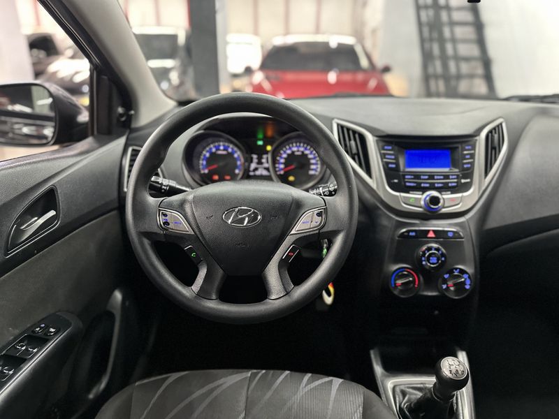 Hyundai HB20 Comf./C.Plus/C.Style 1.0 12V 2014/2015 CIRNE AUTOMÓVEIS SANTA MARIA / Carros no Vale